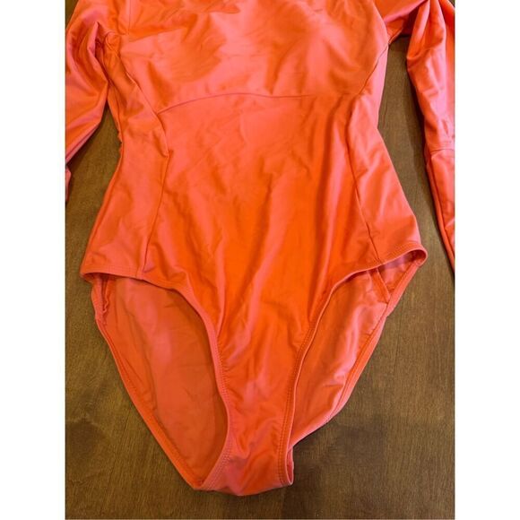 Woman’s Sandflower long sleeve swimsuit size medium woman’s - Picture 2 of 5
